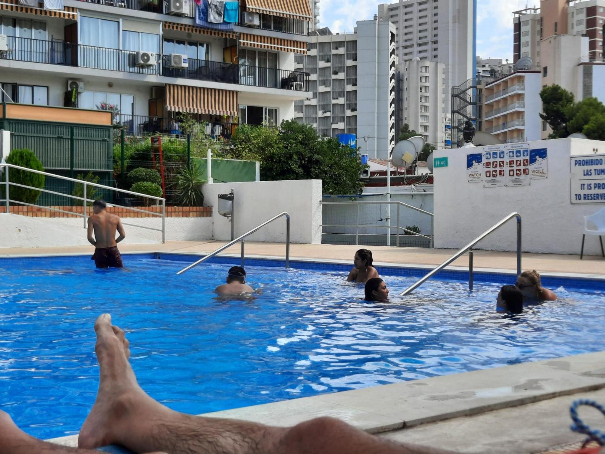 شقة Happy Loix Wifi Aa Garage Pool بينايدورم المظهر الخارجي الصورة